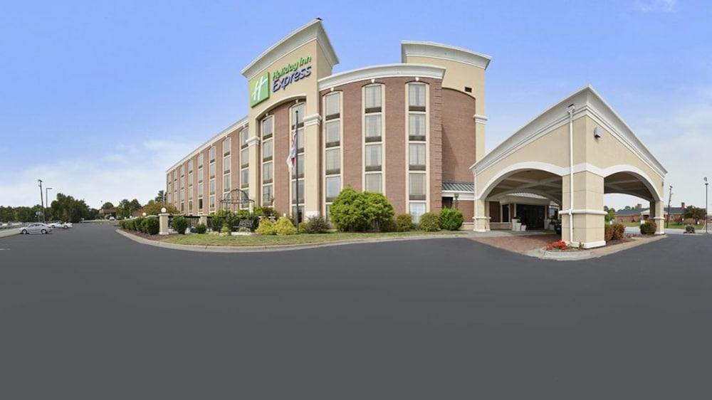 Holiday Inn Express Winston-Salem Medical Ctr Area Εξωτερικό φωτογραφία