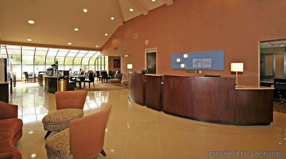 Holiday Inn Express Winston-Salem Medical Ctr Area Εξωτερικό φωτογραφία