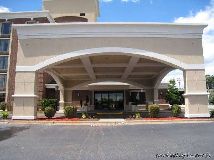 Holiday Inn Express Winston-Salem Medical Ctr Area Εξωτερικό φωτογραφία